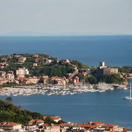 Hemingway's Shelter Holiday home La Spezia